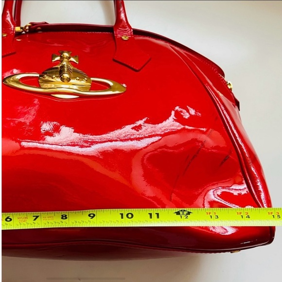 VIVIENNE WESTWOOD • RARE PATENT LEATHER CHERRY RED LARGE ZIP TOTE BAG - Picture 13 of 13